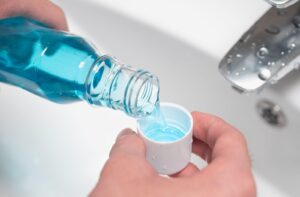 Freshen Up Your Day: The Benefits of Daily Mouthwash