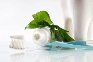 Smile Bright: The Amazing Perks of Natural Oral Care!