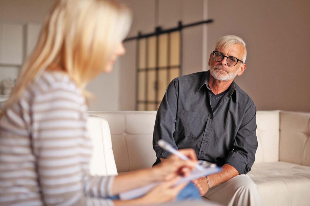 Discover Your Path: Therapy vs. Coaching for a Brighter You