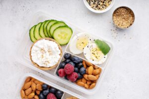 Smart Snacking: Choosing Healthy Options for Busy Days