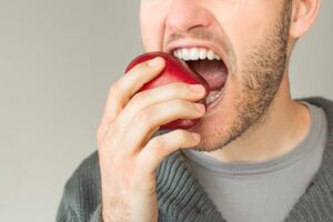 Chew on This: How Your Diet Boosts Dental Health!